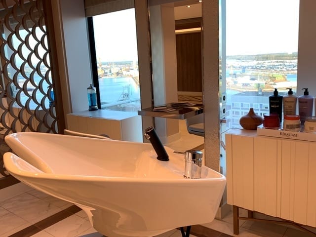 beauty salon