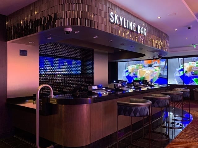 Skyline bar