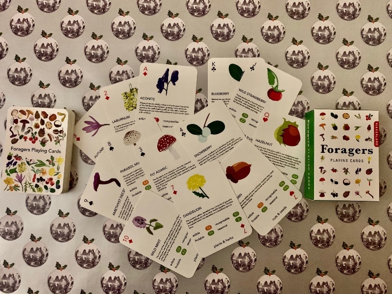 FORAGERS PLAYING CARDS FOR FOODIES