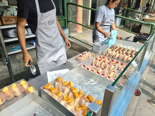 donut tour