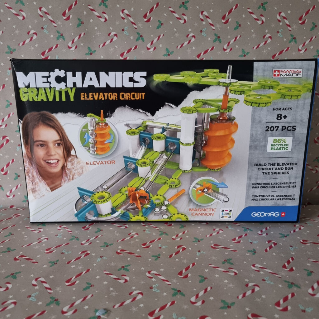 GEOMAG Mechanics Gravity
