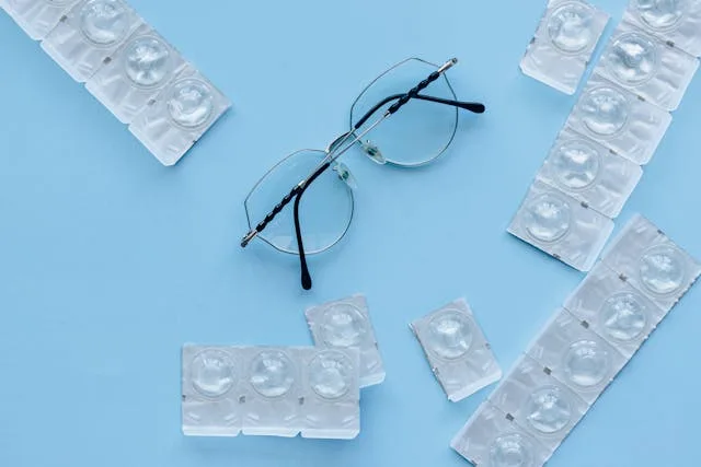 contact lens